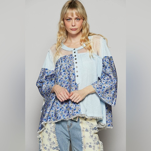 #185 CLOSEOUT FIRM 🌸New! Pol Stunning Floral Button Patched Top - Picture 1 of 3
